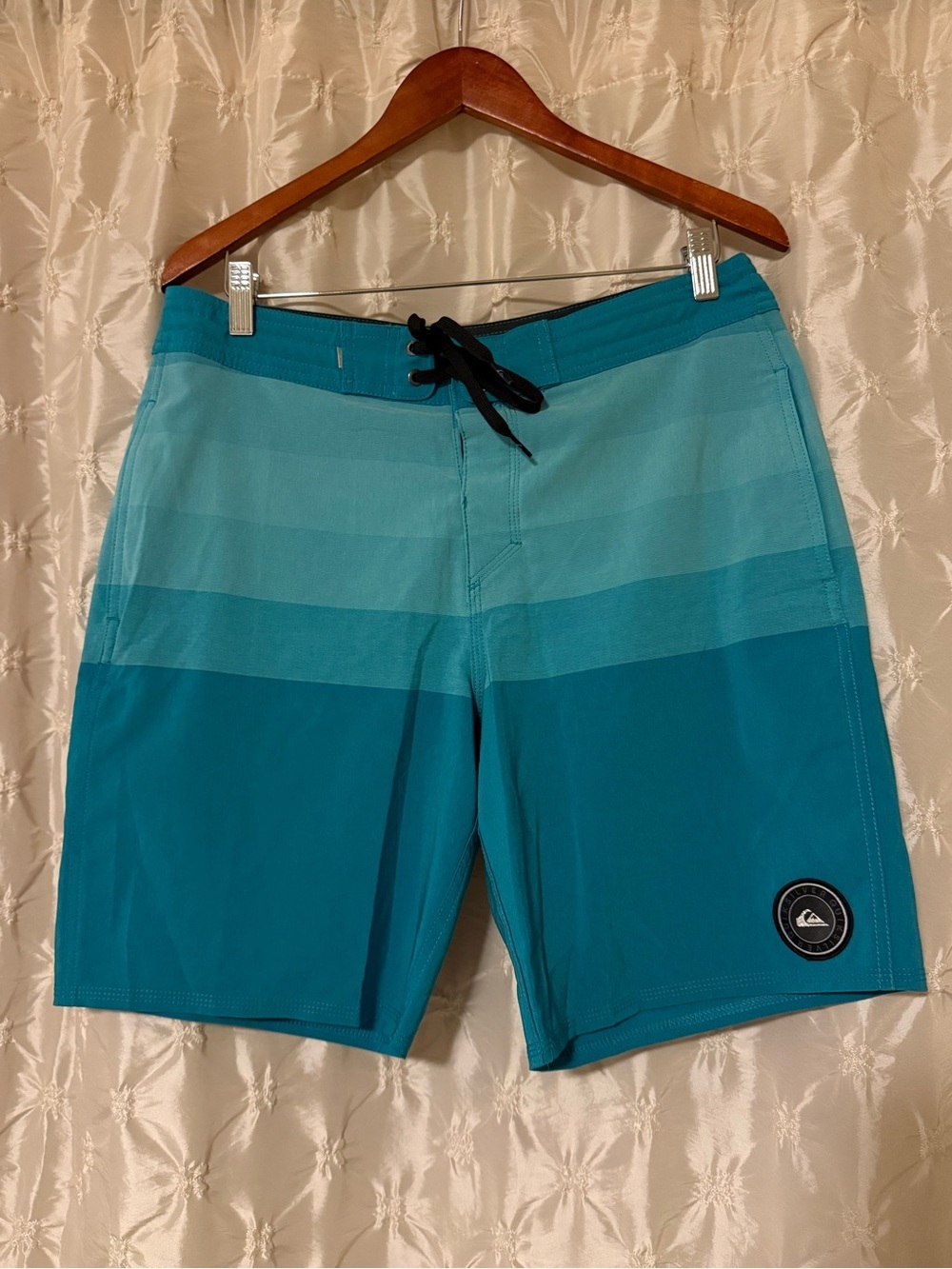 Quiksilver Blue Teal Boardshorts Swim Trunks Beach Shorts Surfsilk Tijuana 19"